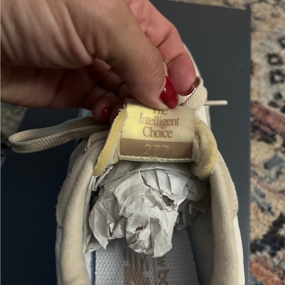 Woman’s retro 237 ivory/beige new balance - Picture 4 of 5